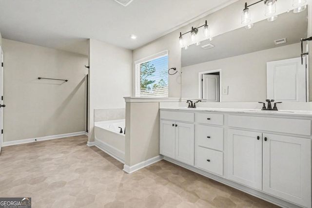 377 Waterbluff Drive SW, Mableton, GA 30126