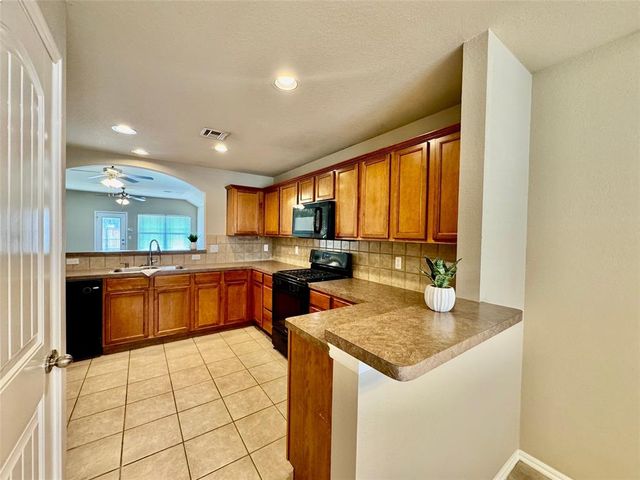 10724 N 146th East Avenue, Owasso, OK 74055