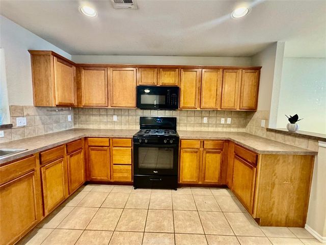 10724 N 146th East Avenue, Owasso, OK 74055