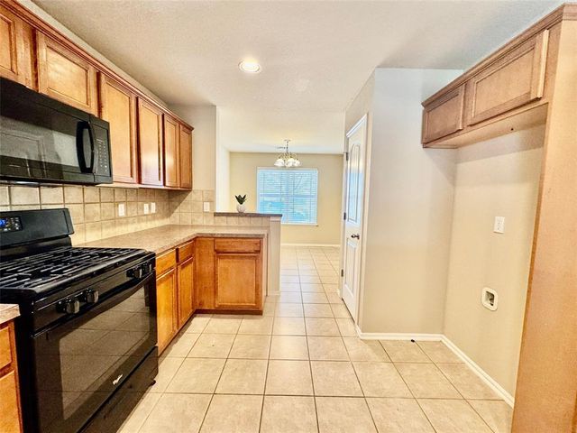 10724 N 146th East Avenue, Owasso, OK 74055
