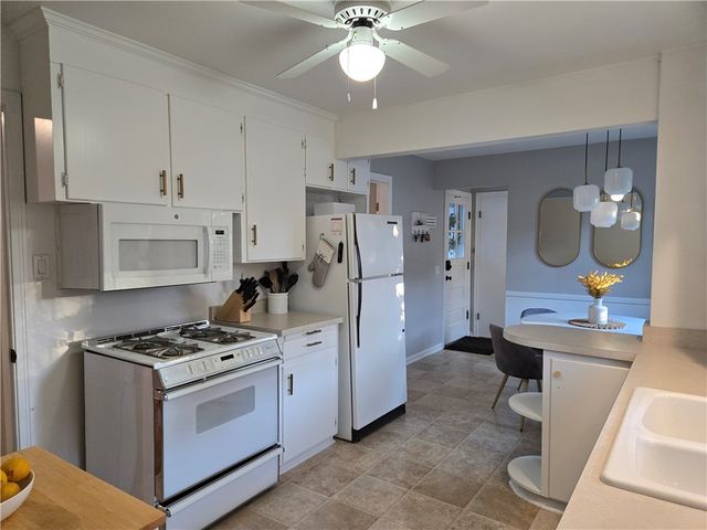177 Green Meadow Drive, Irondequoit, NY 14617