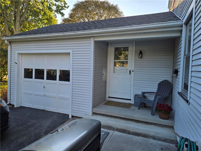 177 Green Meadow Drive, Irondequoit, NY 14617