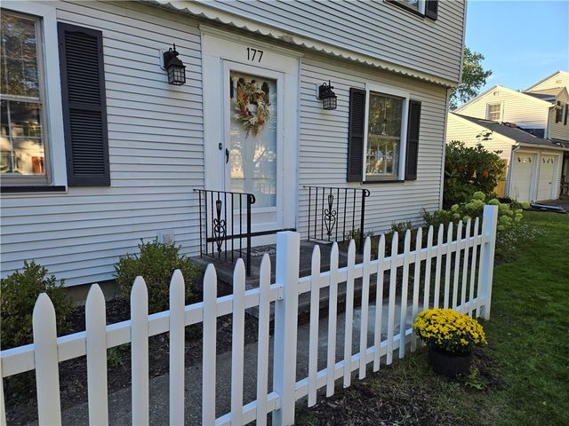 177 Green Meadow Drive, Irondequoit, NY 14617