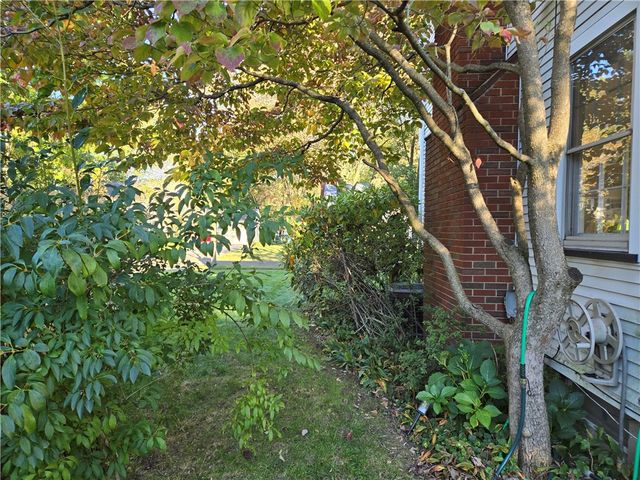 177 Green Meadow Drive, Irondequoit, NY 14617