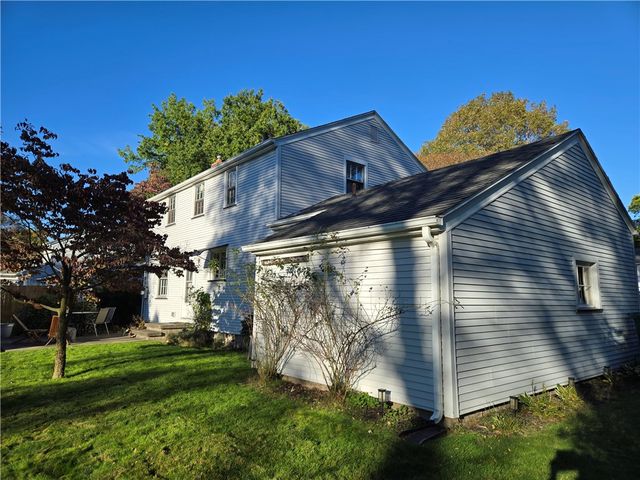177 Green Meadow Drive, Irondequoit, NY 14617