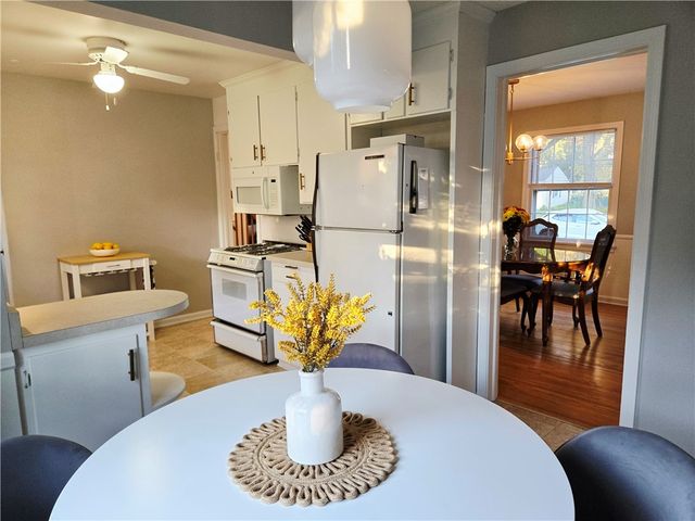 177 Green Meadow Drive, Irondequoit, NY 14617