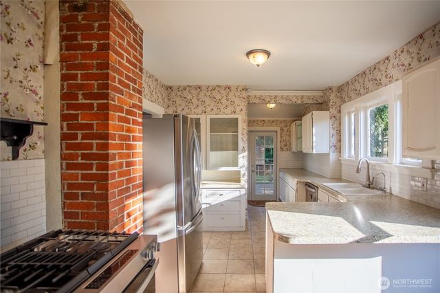 504 Garrison Street NE, Olympia, WA 98506