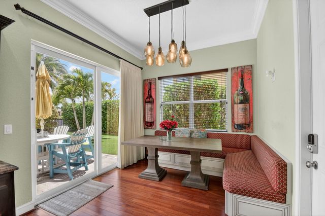 2540 Vicara Court, Royal Palm Beach, FL 33411