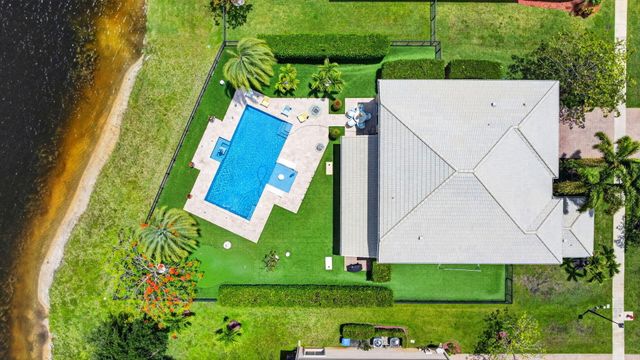 2540 Vicara Court, Royal Palm Beach, FL 33411