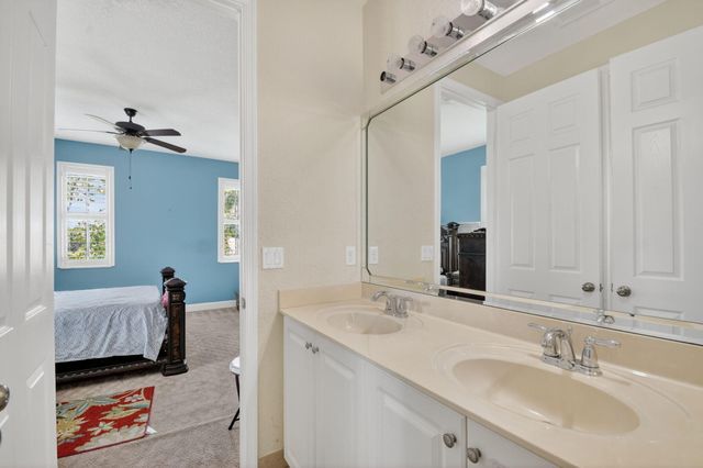 2540 Vicara Court, Royal Palm Beach, FL 33411