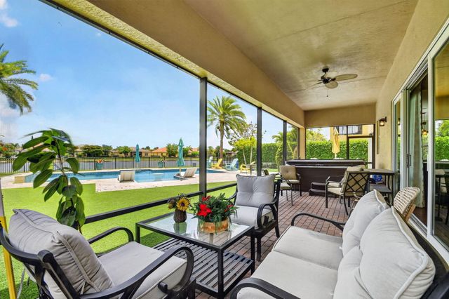2540 Vicara Court, Royal Palm Beach, FL 33411