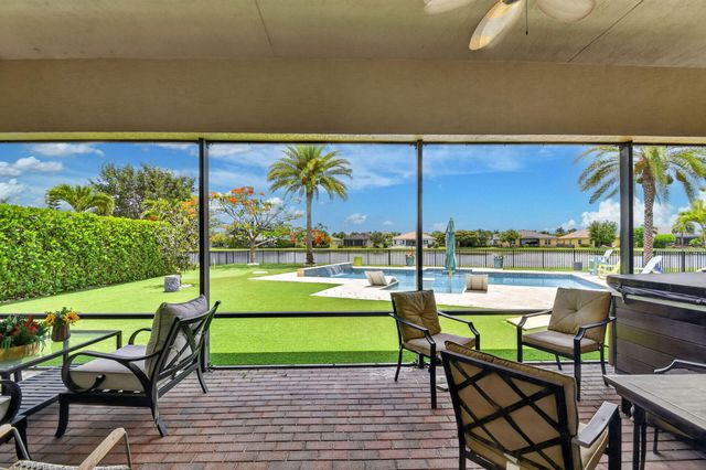 2540 Vicara Court, Royal Palm Beach, FL 33411