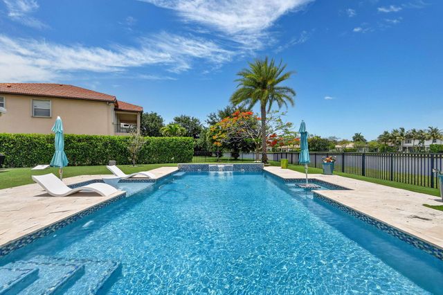 2540 Vicara Court, Royal Palm Beach, FL 33411