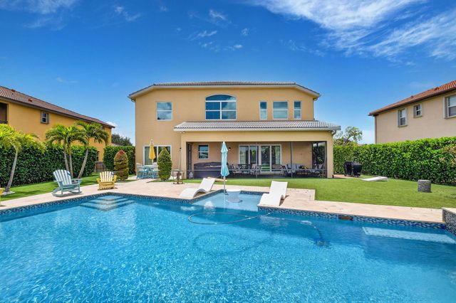 2540 Vicara Court, Royal Palm Beach, FL 33411