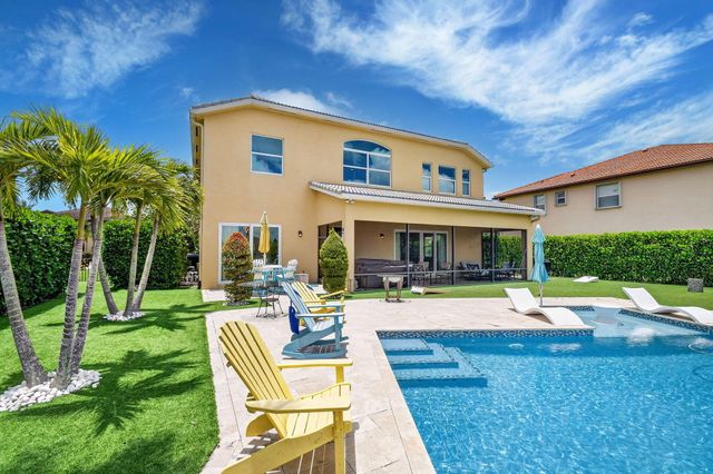 2540 Vicara Court, Royal Palm Beach, FL 33411