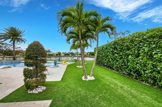 2540 Vicara Court, Royal Palm Beach, FL 33411