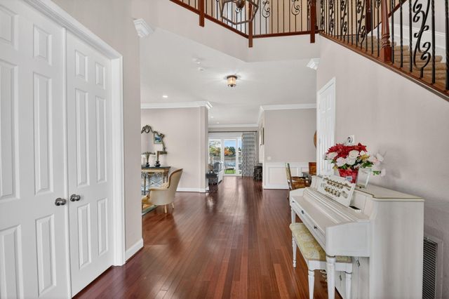 2540 Vicara Court, Royal Palm Beach, FL 33411