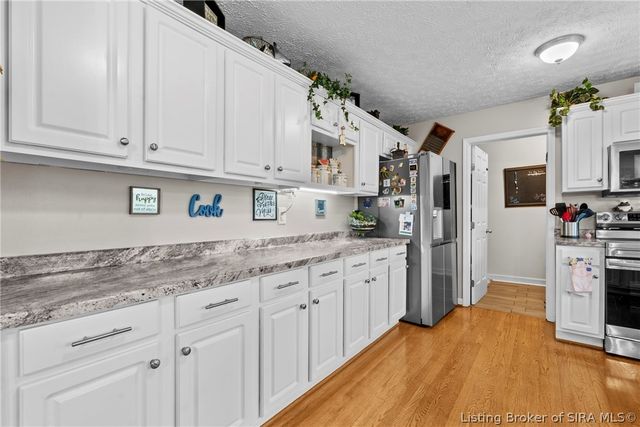 7475 Saddlebrook Court, Greenville, IN 47124