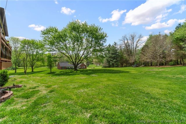 7475 Saddlebrook Court, Greenville, IN 47124