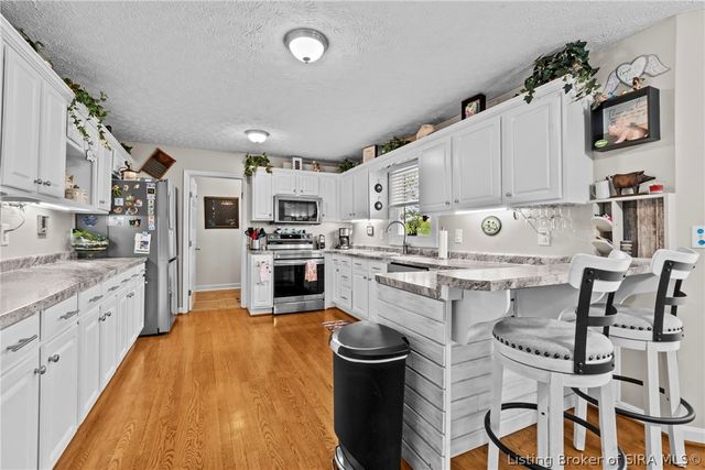 7475 Saddlebrook Court, Greenville, IN 47124