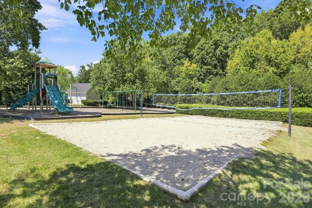 10018 Glencrest Drive, Huntersville, NC 28078