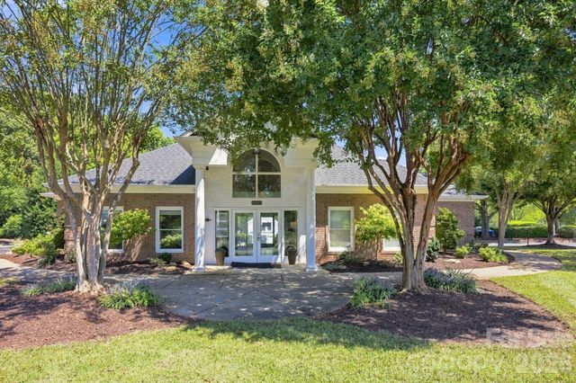 10018 Glencrest Drive, Huntersville, NC 28078