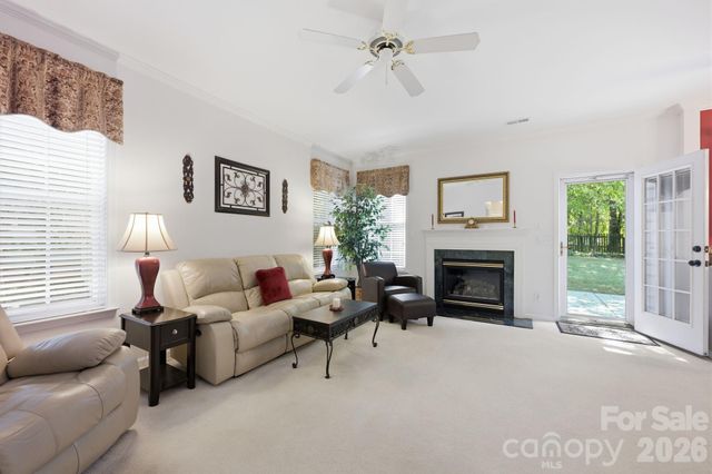 10018 Glencrest Drive, Huntersville, NC 28078