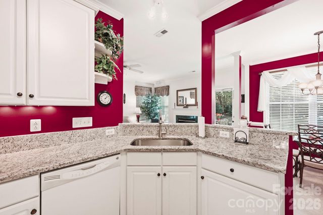 10018 Glencrest Drive, Huntersville, NC 28078