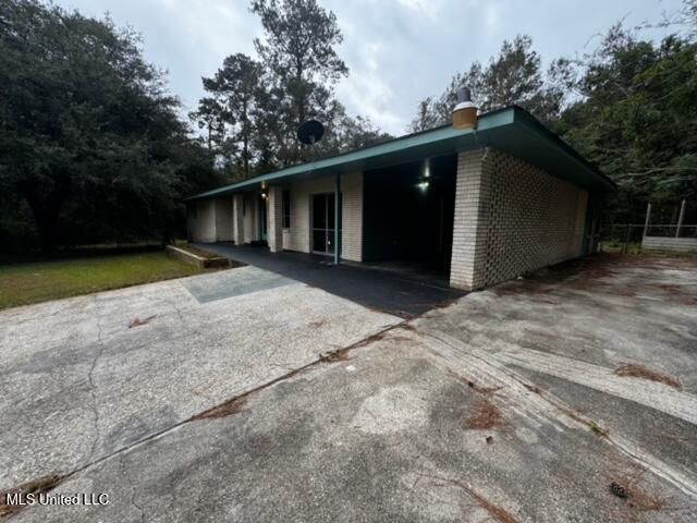 3016 Jackson Landing Road, Picayune, MS 39466