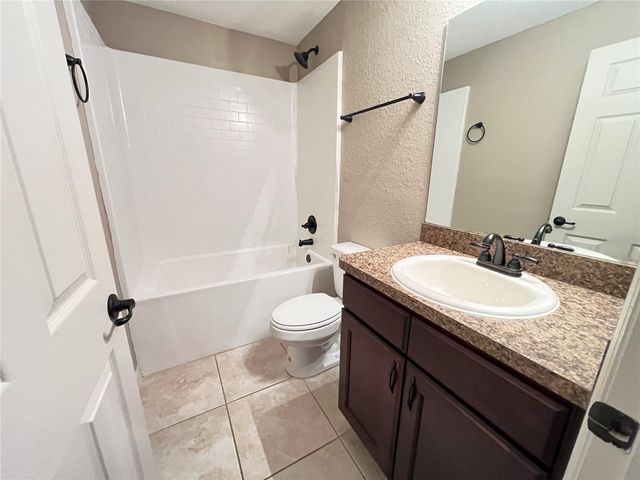 83 GUAVA PASS, Ocklawaha, FL 32179