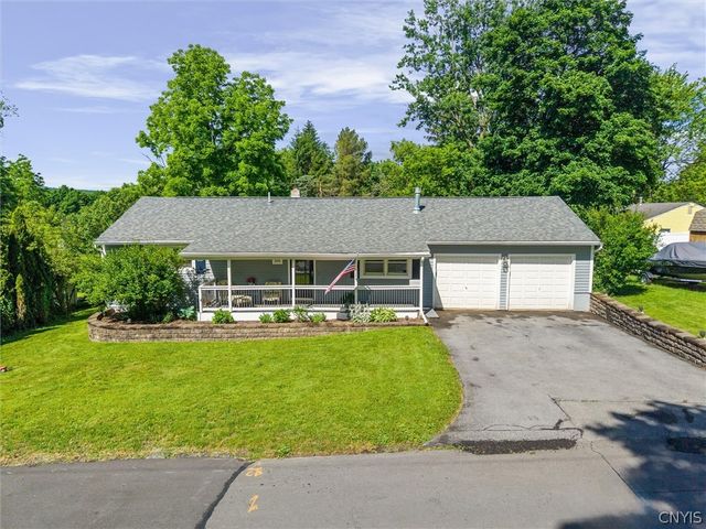 205 Garrett Drive, Manlius, NY 13104