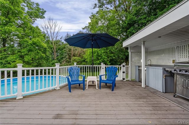 205 Garrett Drive, Manlius, NY 13104
