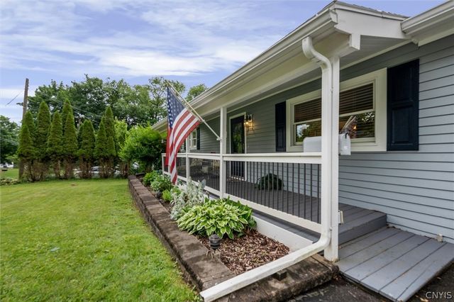 205 Garrett Drive, Manlius, NY 13104