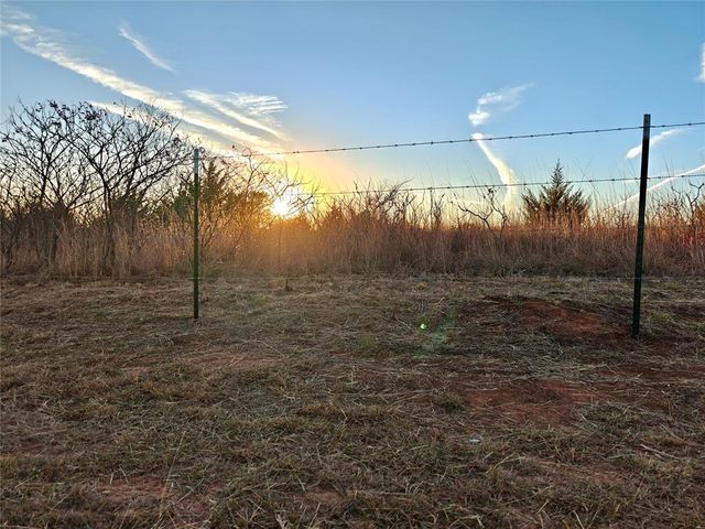 Topaz Lane, Blanchard, OK 73010