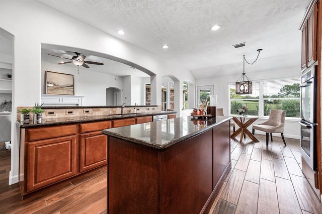1418 Wellshire Drive, Katy, TX 77494