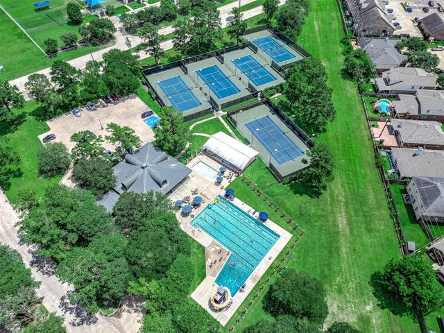 1418 Wellshire Drive, Katy, TX 77494