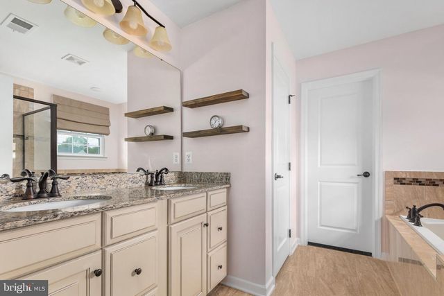 116 IRONWEED DR, Lake Frederick, VA 22630