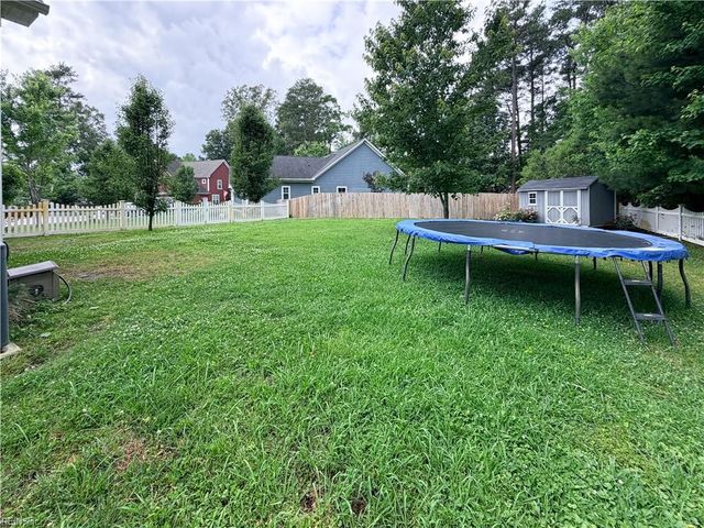 716 River Hollow CT, Chesapeake, VA 23320