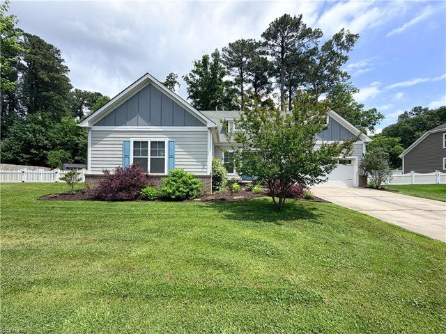 716 River Hollow CT, Chesapeake, VA 23320