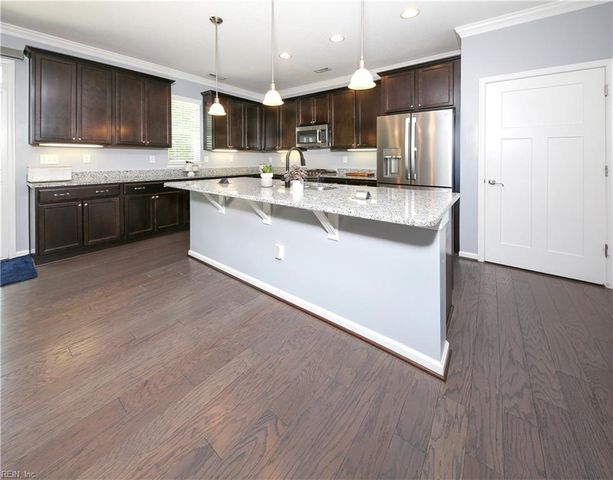 716 River Hollow CT, Chesapeake, VA 23320