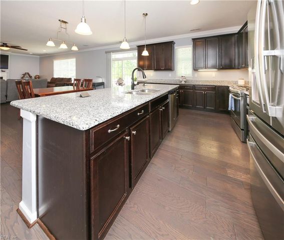 716 River Hollow CT, Chesapeake, VA 23320