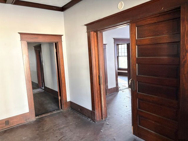 217 N Texas, Pittsburg, TX 75686