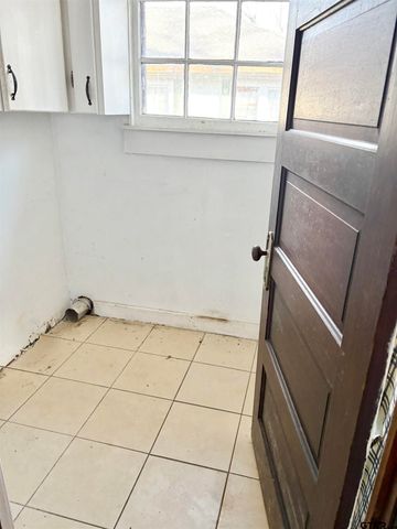 217 N Texas, Pittsburg, TX 75686