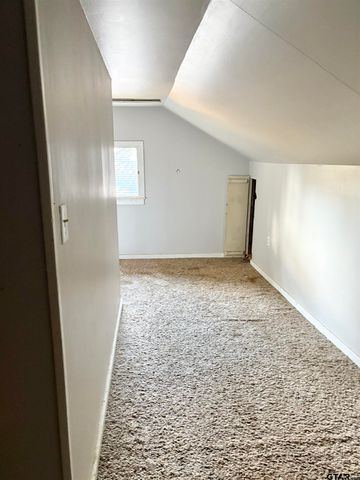 217 N Texas, Pittsburg, TX 75686