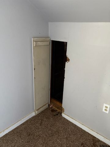 217 N Texas, Pittsburg, TX 75686