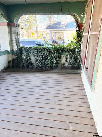 217 N Texas, Pittsburg, TX 75686