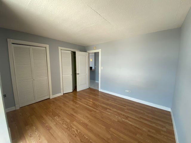 1043 S York Road 411, Bensenville, IL 60106