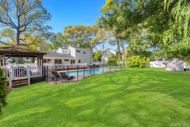 116 Gannet Drive, Commack, NY 11725