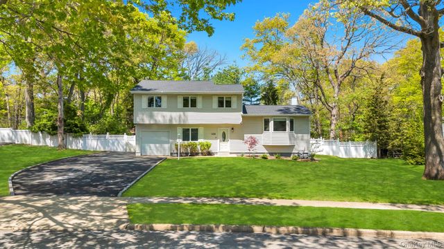 116 Gannet Drive, Commack, NY 11725