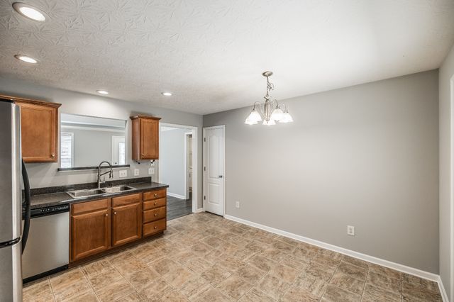 1314 Goshentown Rd, Hendersonville, TN 37075